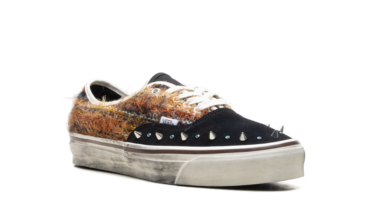 Premium LX Authentic 44 "Ibiza Pack Black" VN000DB8BML